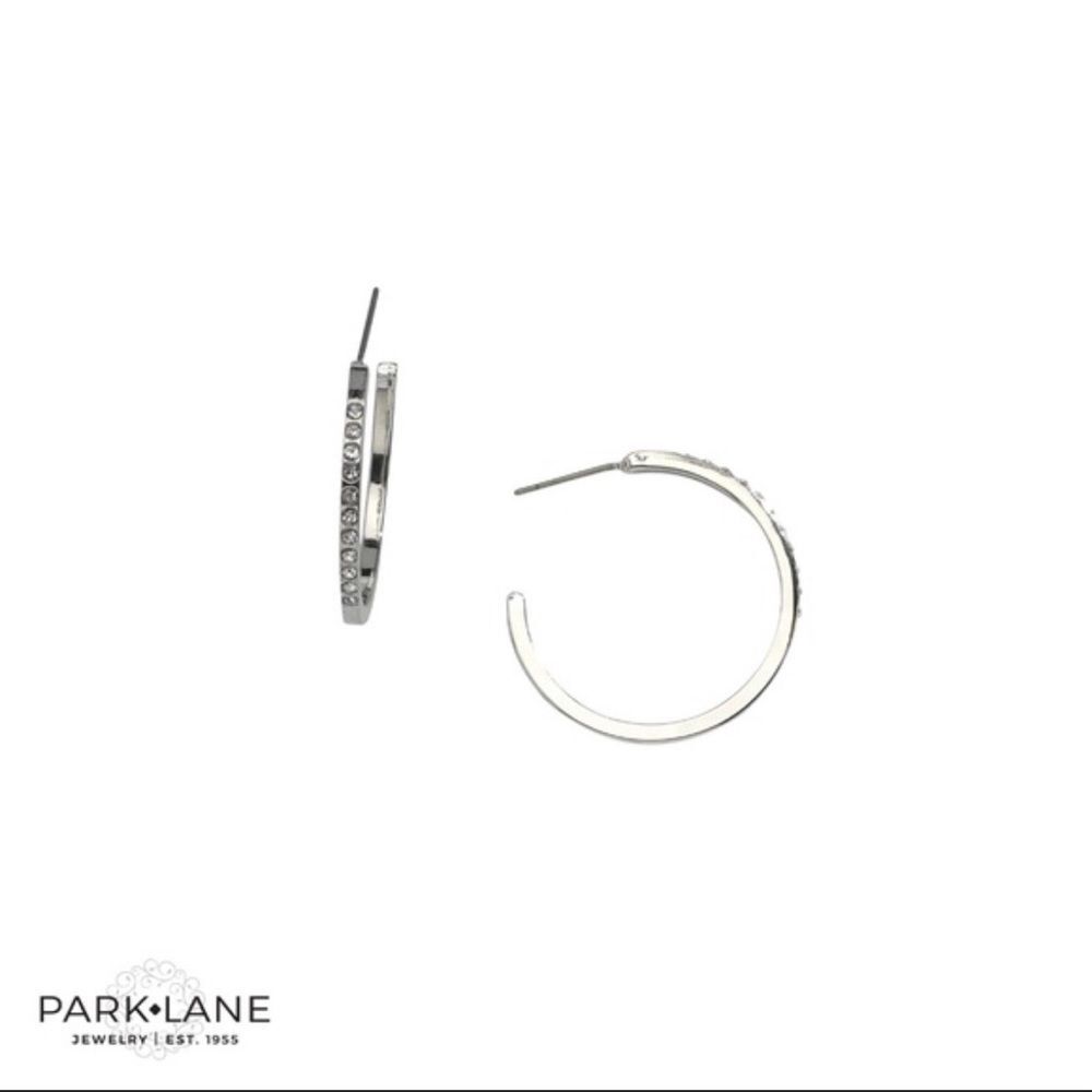 Park Lane | “Glo” Pierced Earrings | Silver Tone